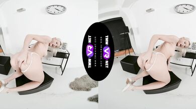 Blonde orgasms at the table