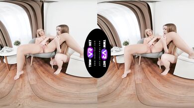 Hot roommates please each other