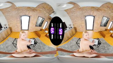 Dude opens the door and wet pussy