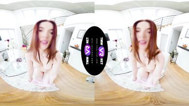 Pussy pleasing after breakfast