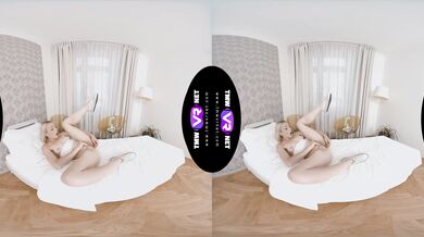 Make-up brush or a real dick?