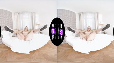 Blonde masturbates to clear her mind