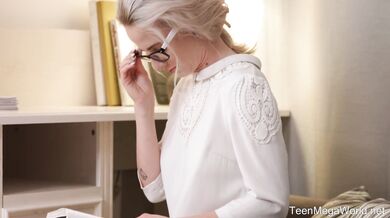 Lad covers blonde with sperm