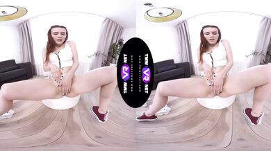 Hottie teases cunt with panties