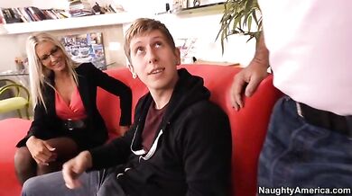 Emma Starr fucking in the living room with her glasses