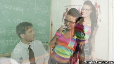 Petite Christy Mack fucking in the desk with her tits