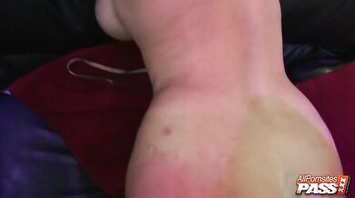 Twin sluts having a four-way