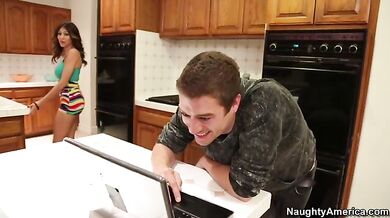 Heather Vahn fucking in the dining room with her brown eyes