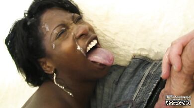 Melvina Raquel gets her holes filled