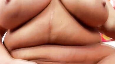 BBW Peaches Spreading Her Fat Thighs