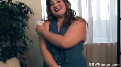 Fatty Starr Giving Her Date a Blowjob