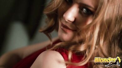 Blonde And Beautiful BlueEyesLydia