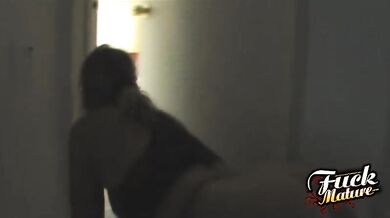 Kelly Leigh Rides Black Cock