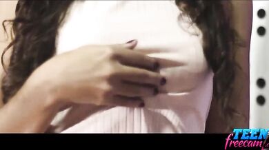 EimyLee Is The Young Woman To Be With