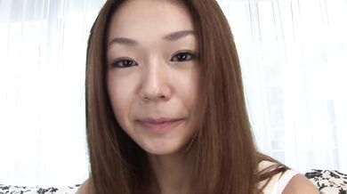 Hirota Sakura shows how to work her mouth around a cock