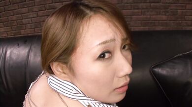 Kazumi Nanase sucks strong penis so well