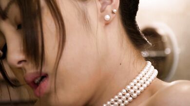 Teen Anri's Pussy Rubbed With A Powerful Vibrator