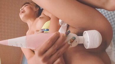 Japanese girl Chihiro is having penetration