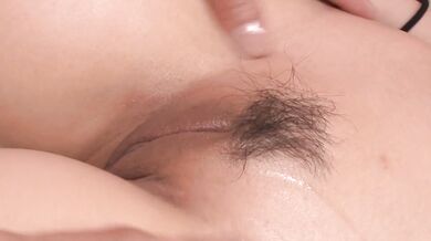 Chinatsu Kurusu gives an asian blowjob and fucks in group sex