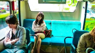 Chinatsu Kurusu plays with cans in fuck mode