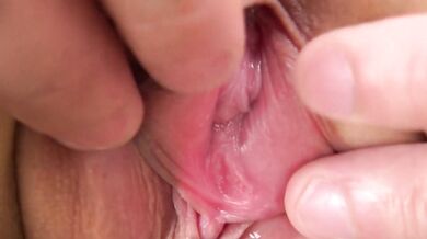 Arisa Nakano enjoys large asian anal dildo