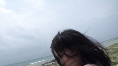 Stacked MILF Kyouko Maki gets a japanese creampie outdoors