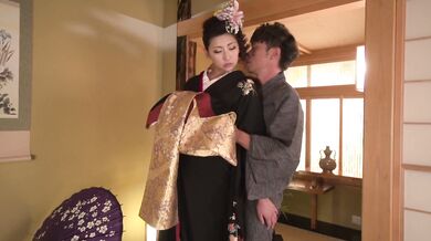 Asian blowjob by amazing doll Yuna Shiratori