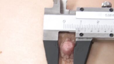 Moka Minaduki enjoys Asian vibrator down her cunt