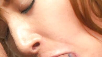 Kou Minefuji amazes with her warm Asian blowjob