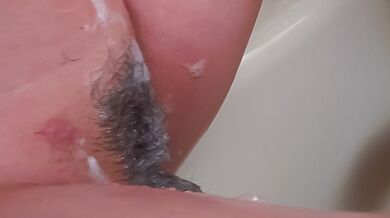 Shower goes nasty for amateur Ran Minami