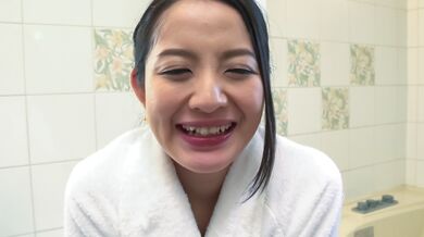 Arousing wife makes magic with her Asian blowjob