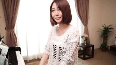 Asian amateur sex in solo scenes with Narumi Ayase