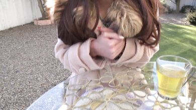 Asian amateur girl outdoor teasing scenes