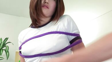 Obedient Japan teen gets Asian cumshots on face