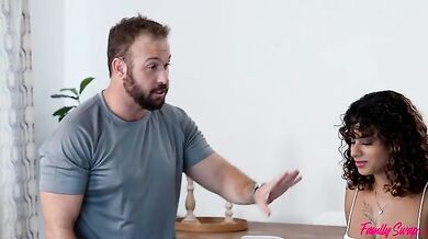 Swap Family Learns Self Defense - S10:E8
