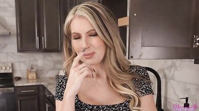 Mom Wants My Cum In Her Panties - S6:E10