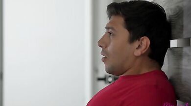 Stepmom Gets Caught Naked - S8:E8