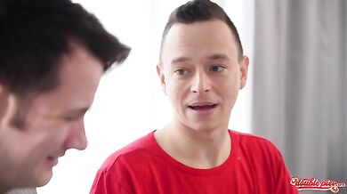 Fill Me Up While My Stepson Watches - S1:E4
