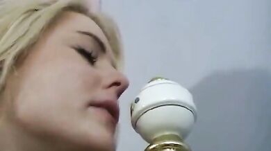Blonde cock satisfier