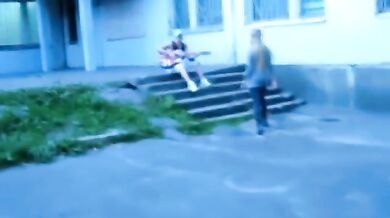Cutie surrenders to guitarist