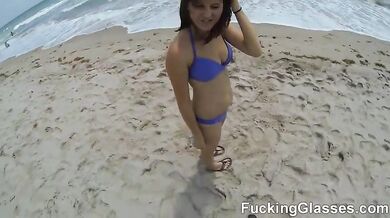 Fucking random vacation hottie