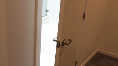 Cumming all over stepsis pussy