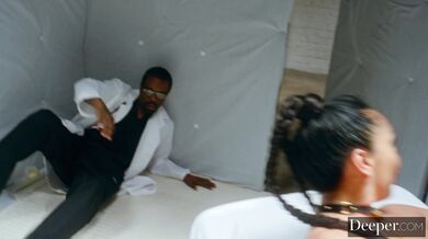 Deeper. Pathologically horny Vicki Chase goes airtight