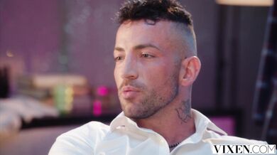 VIXEN Insatiable Xxlayna can't keep her hands off her boss