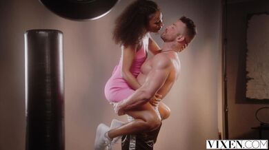 VIXEN Stunning beauty Olivia orgasms & squirts intensely