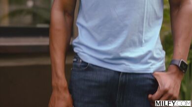 MILFY Anal-obsessed housewife Lauren has a taste for BBC