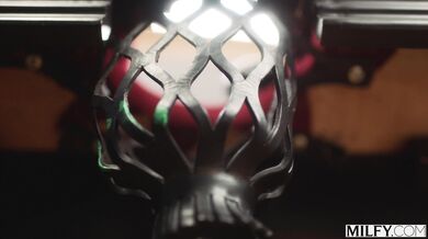 MILFY Sexy Hustler Venus Schools Younger Man At Oral Sex