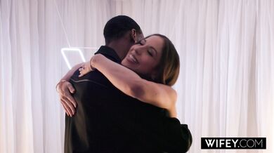 WIFEY Stunning Hotwife Amiee Cambridge Gets Stretched Out By Monster BBC While Holding Hubby's Hands