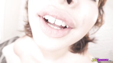 Hazel Heart: Best blowjob in town