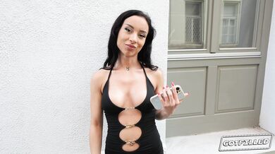 Cumming In Cara